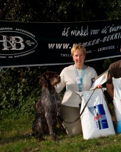 Moniek en Bente in Emst
